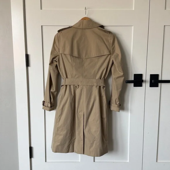 Burberry Chelsea Mid length Trench - Picture 3 of 11